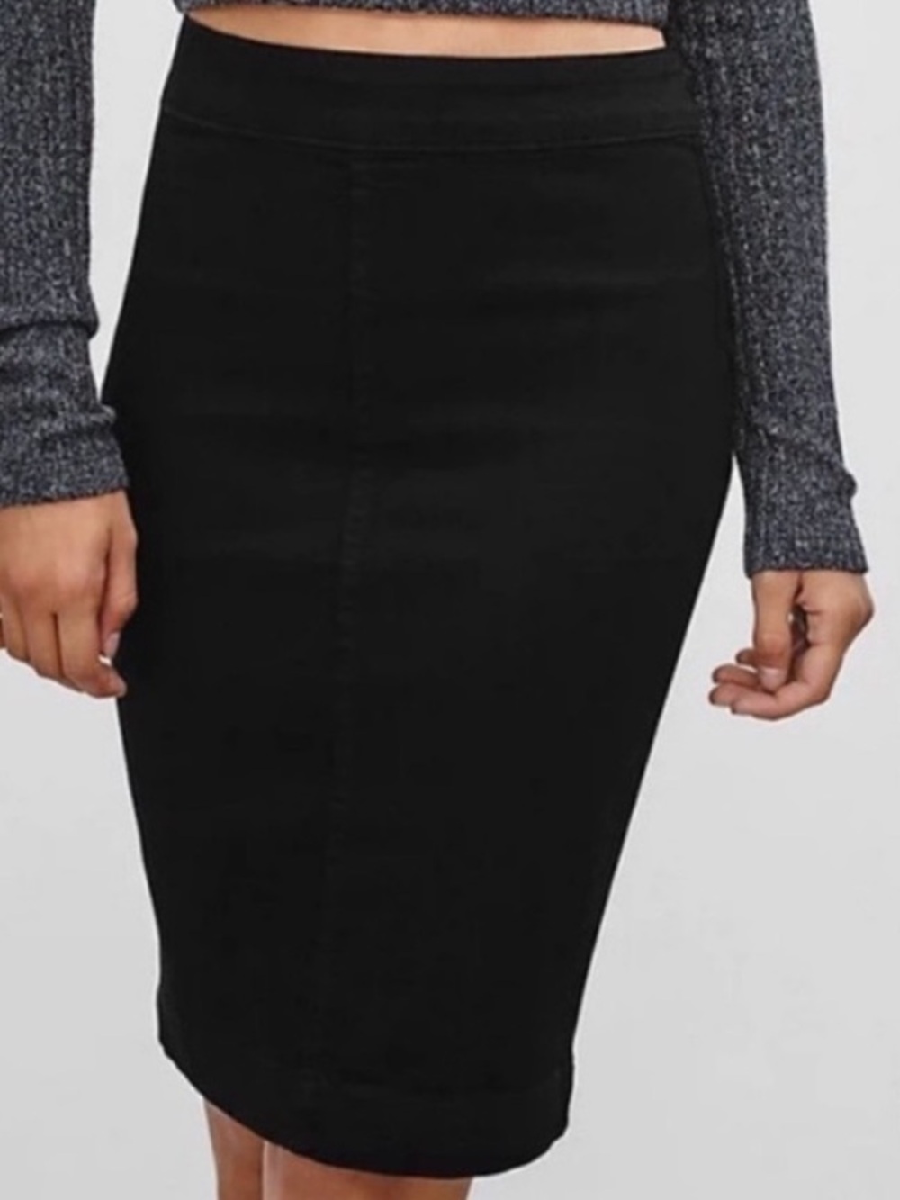 Aritzia The Castings Black Stretch Denim‎ Pencil Skirt Size 4 High Rise Minimal